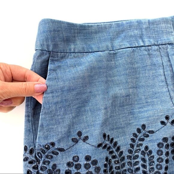 LOFT The  Riviera Short with eyelets design, 💯 cotton, petite - Picture 6 of 12
